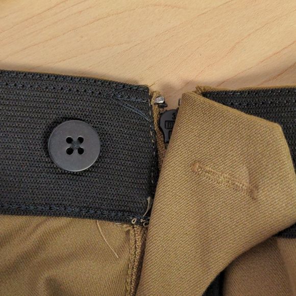 Everlane Women's The Kick Crop Work Pant Size 4 Olive Green Side Zip Bootcut - Picture 14 of 15